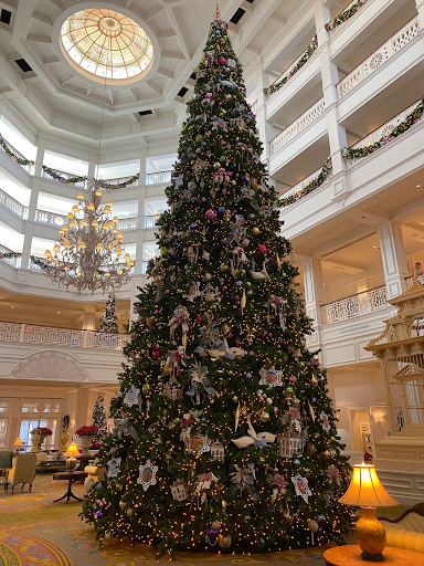 Disney resort Christmas decorations